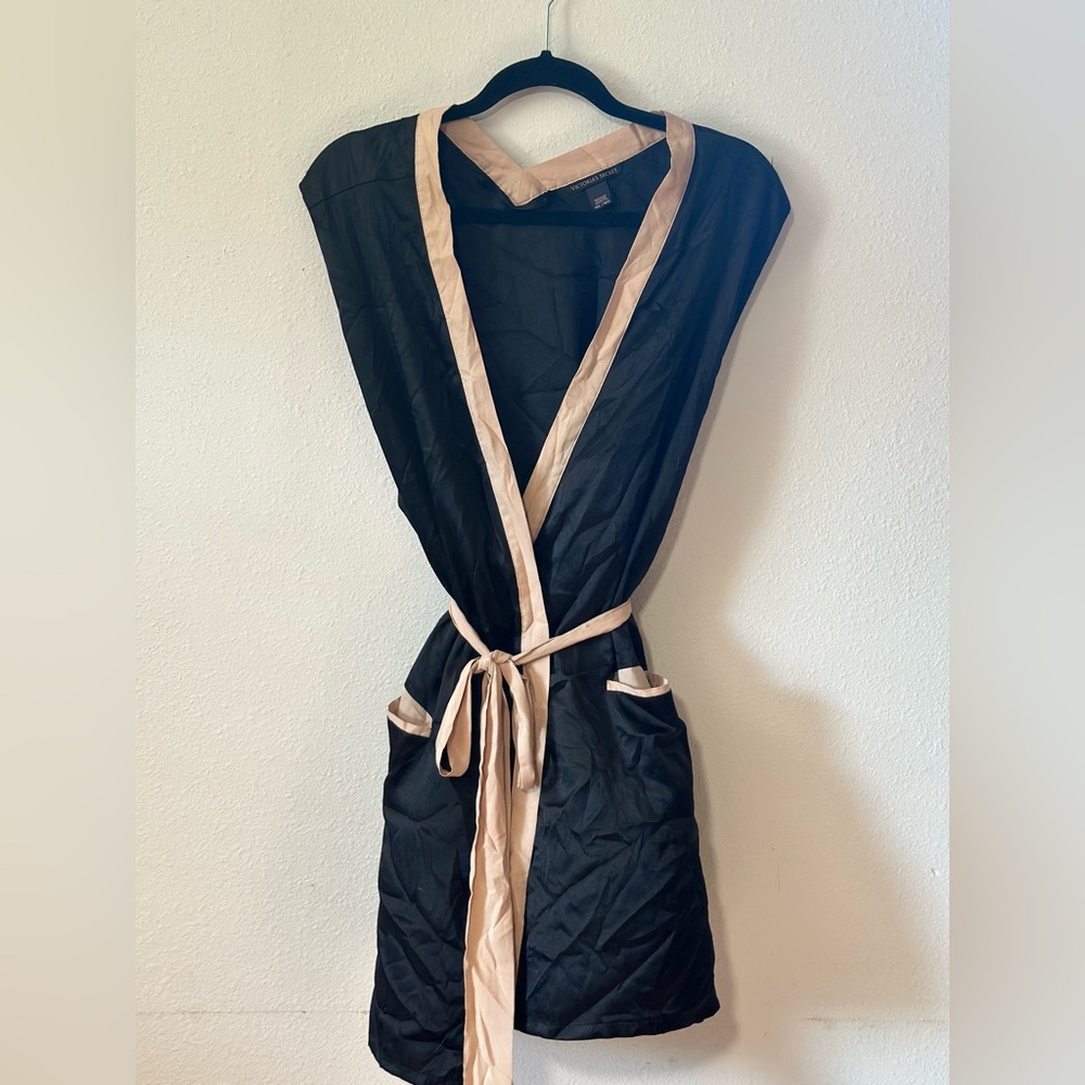 VS Satin Robe